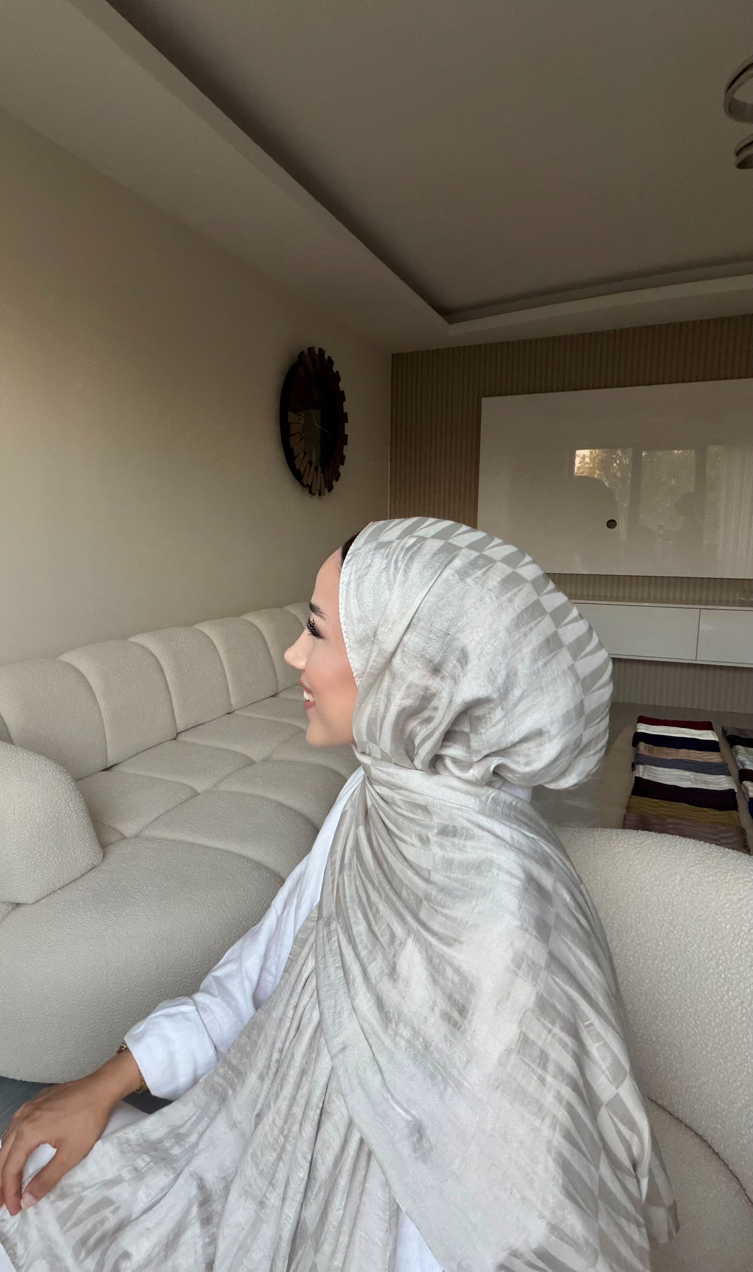 Armine  çubuk desen hint ipeği şal Açık bej